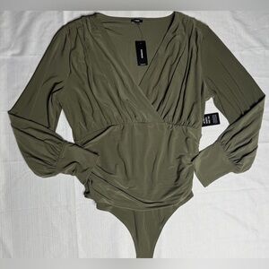 Women’s V-Neck Express Balloon Sleeve Faux Wrap Bodysuit Top Green Large New